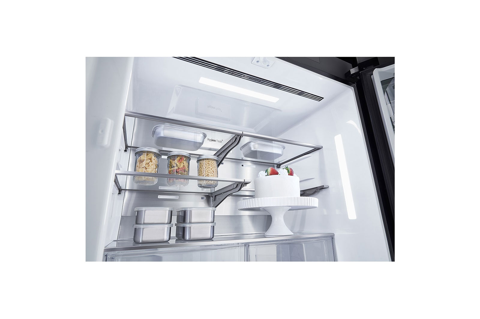 מקרר 4 דלתות ™LG InstaView בגימור זכוכית ,632 ל‘