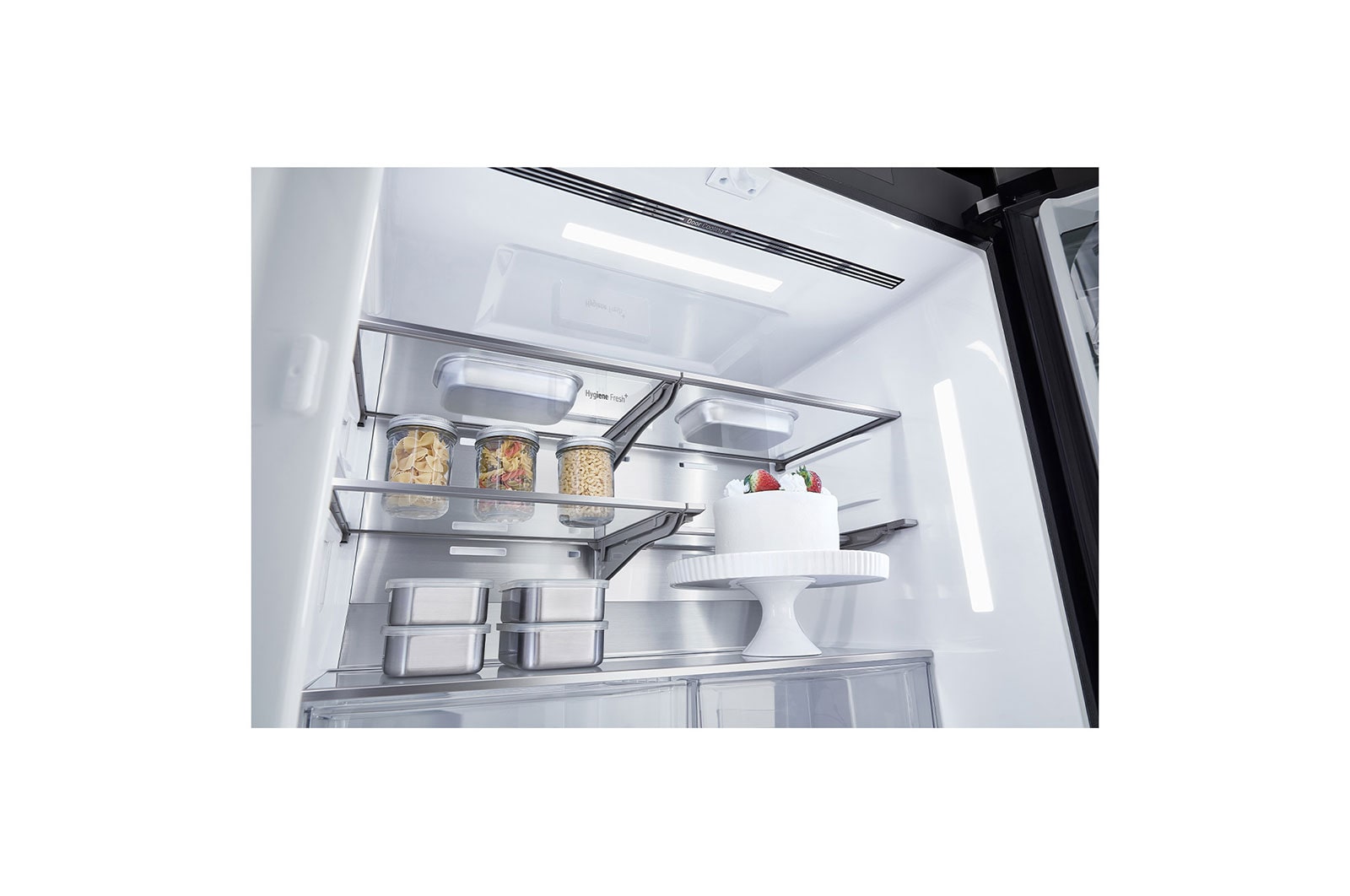 מקרר 4 דלתות ™LG InstaView בגימור זכוכית ,632 ל‘